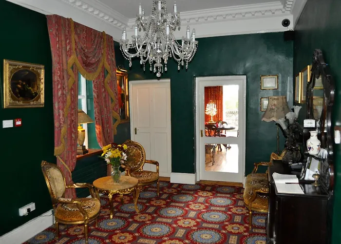 海菲尔德旅馆 4* 特里姆