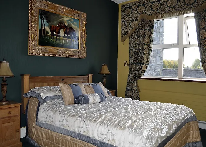 海菲尔德旅馆 4* 特里姆